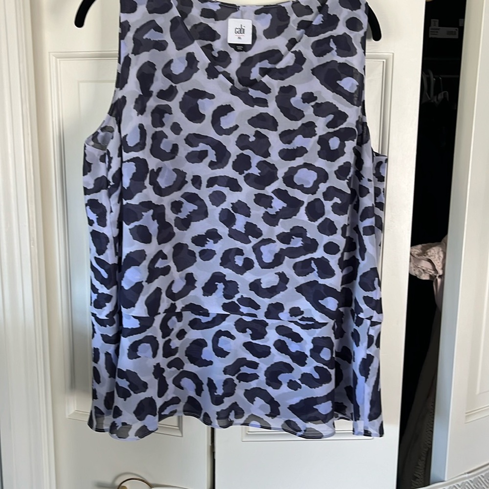 Cabi 2 layered peplum sleeveless top